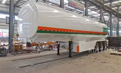 アルミニウムタンカー45000リットル